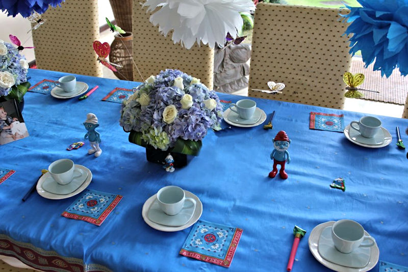 Smurf-Party-Table-Decoration